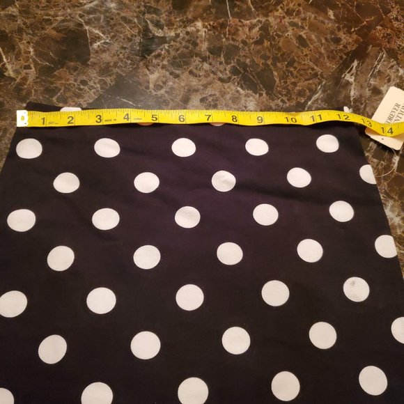black and white poka a dot skirt - Picture 3 of 4